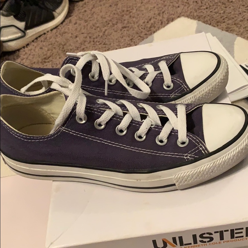 Navy converse